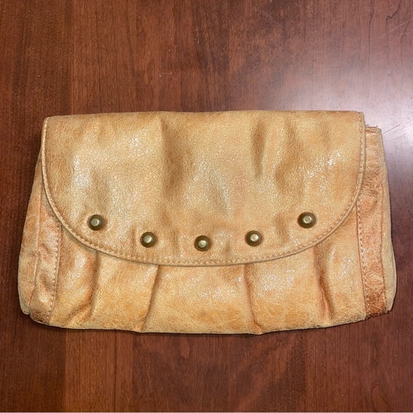 Matt and Nat Yellow clutch - Picture 6 of 6